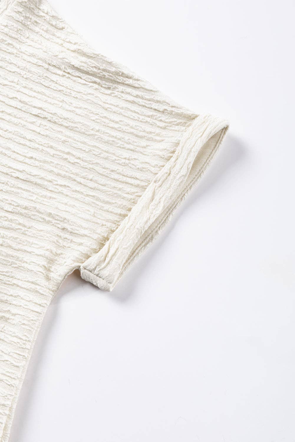 Pale Khaki Textured V‑Neck Tee – Relaxed Wide‑Sleeve Knit T‑Shirt