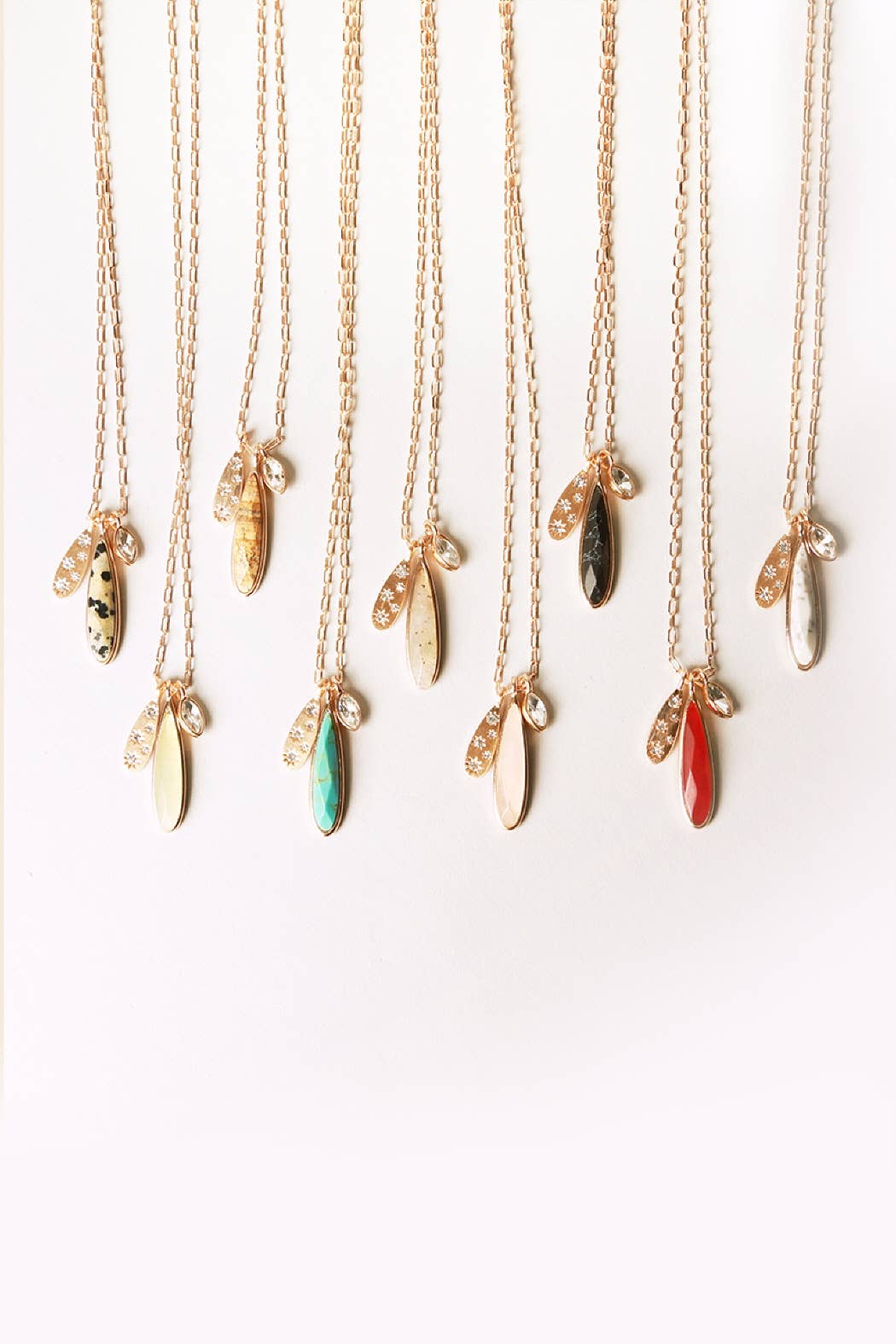 “Semi‑precious stone pendant necklace with burr setting”
“Natural gemstone burr-set pendant on fine chain”
“Minimalist burr-set stone necklace – B7 Boutique”