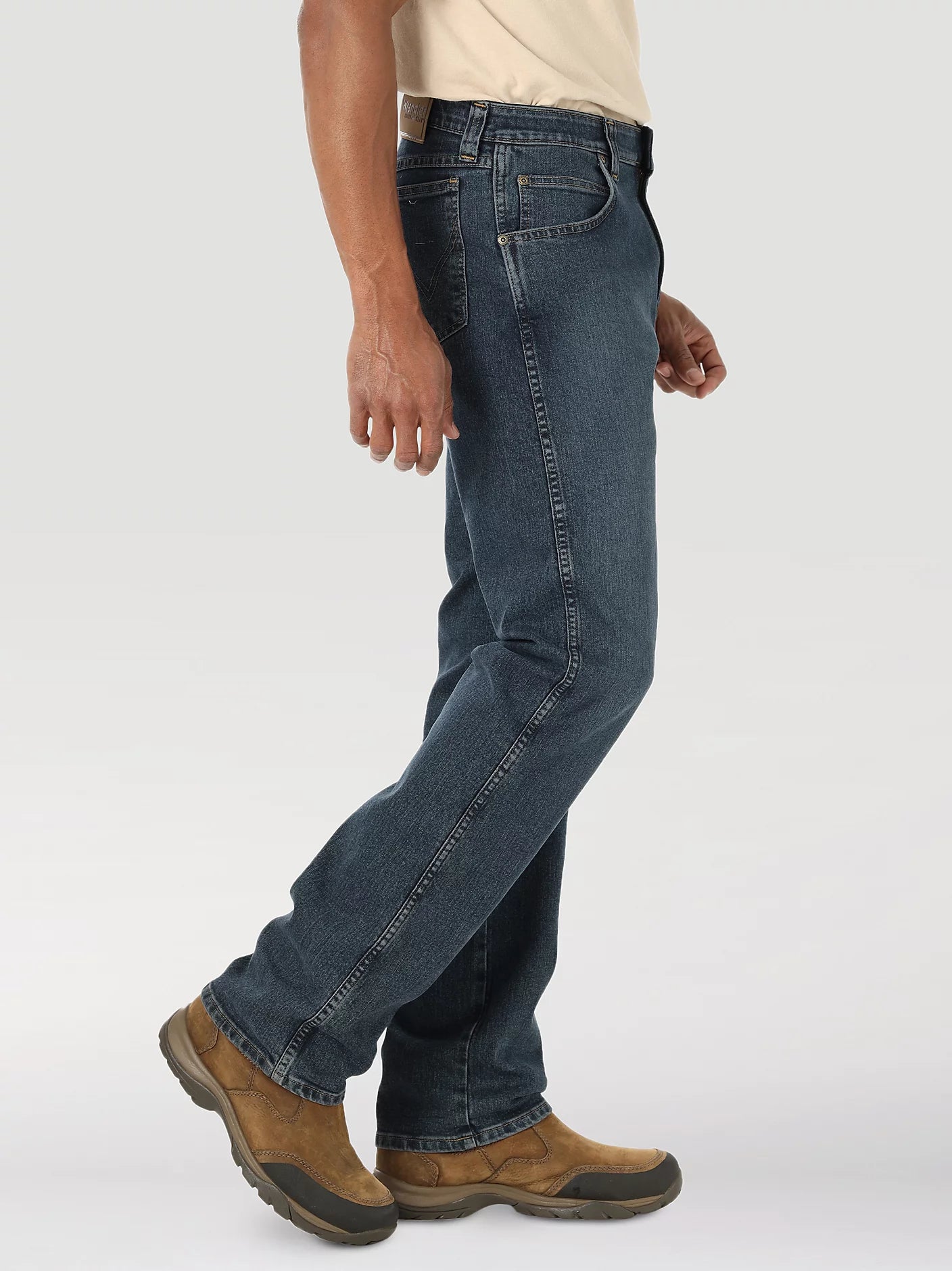 Wrangler® Rugged Wear® Performance Series Mens Jean - Regular Fit - Mid Indigo 39952MI -