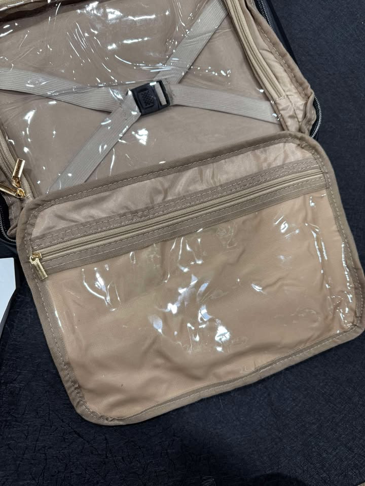 Leather Travel Bag – Classic Carry-On with Timeless Style