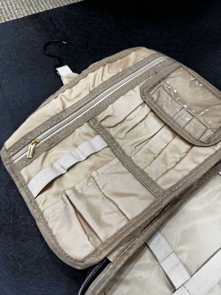 Leather Travel Bag – Classic Carry-On with Timeless Style