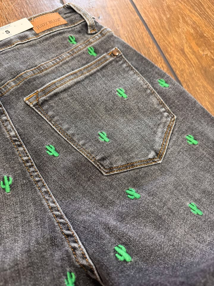 Hi‑Waisted Cactus Embroidery Cut‑Off Shorts – Judy Blue Desert Vibes ✨