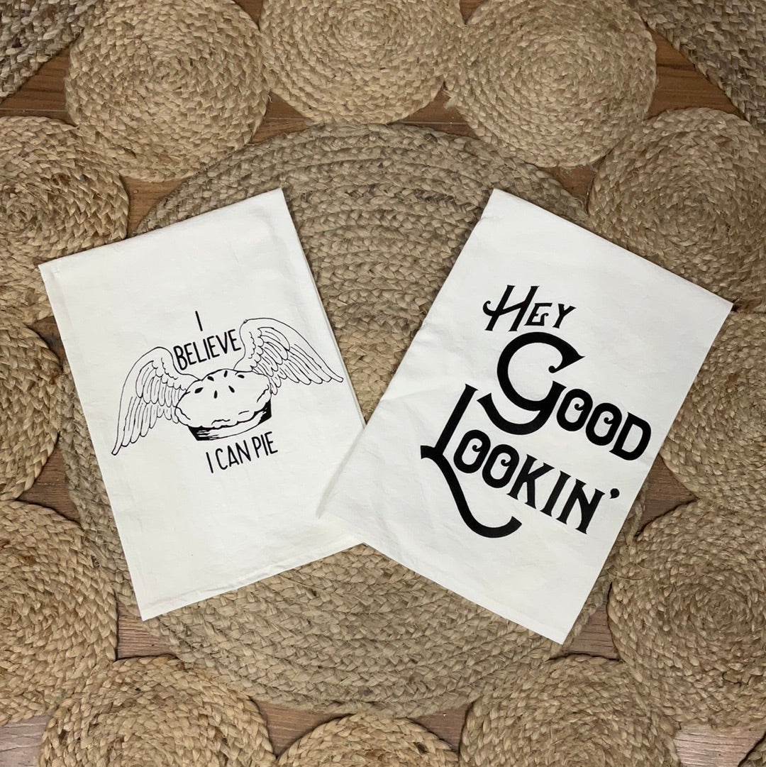 Cotton kitchen towels stacked neatly on counter
Close-up of absorbent cotton texture
Kitchen towels folded with neutral design
Towels styled in a kitchen setting next to dishes