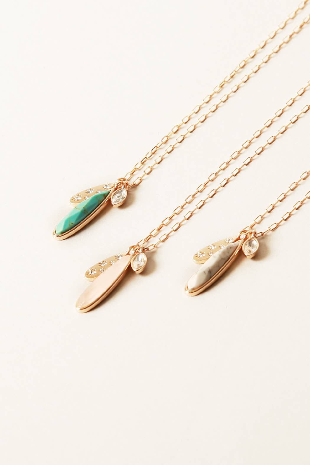 “Semi‑precious stone pendant necklace with burr setting”
“Natural gemstone burr-set pendant on fine chain”
“Minimalist burr-set stone necklace – B7 Boutique”