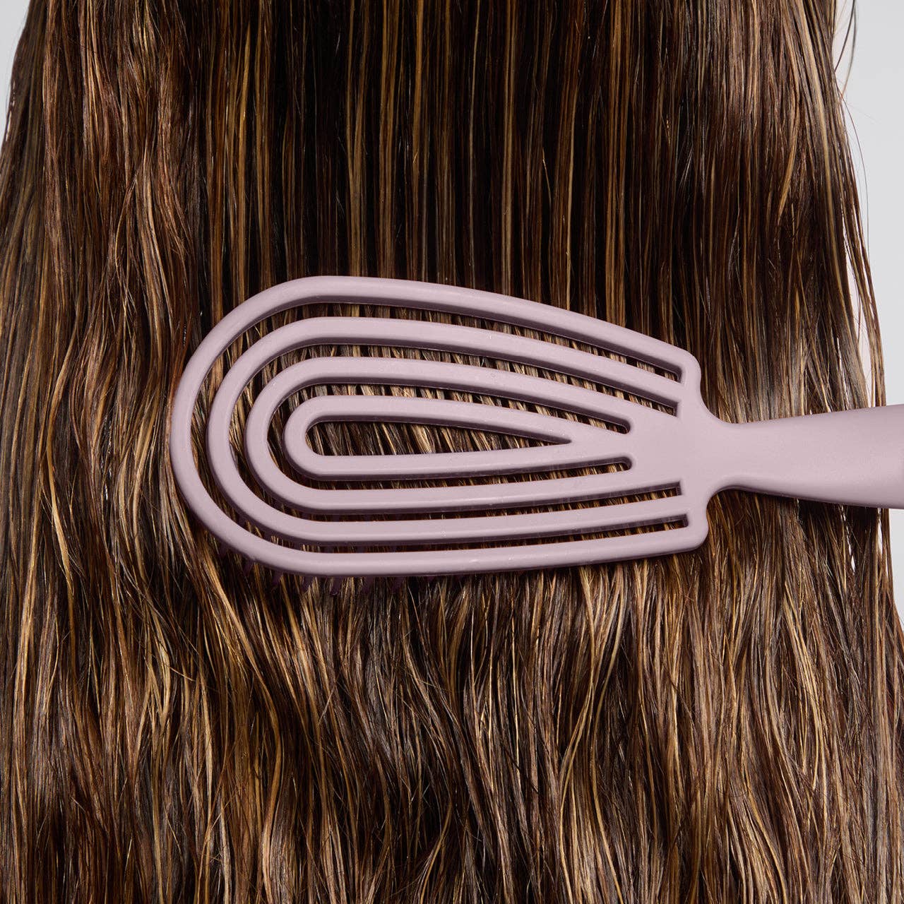 KITSCH Detangling Flexi Brush – Ergonomic Hair Brush for All Hair Types | Soft Lavender