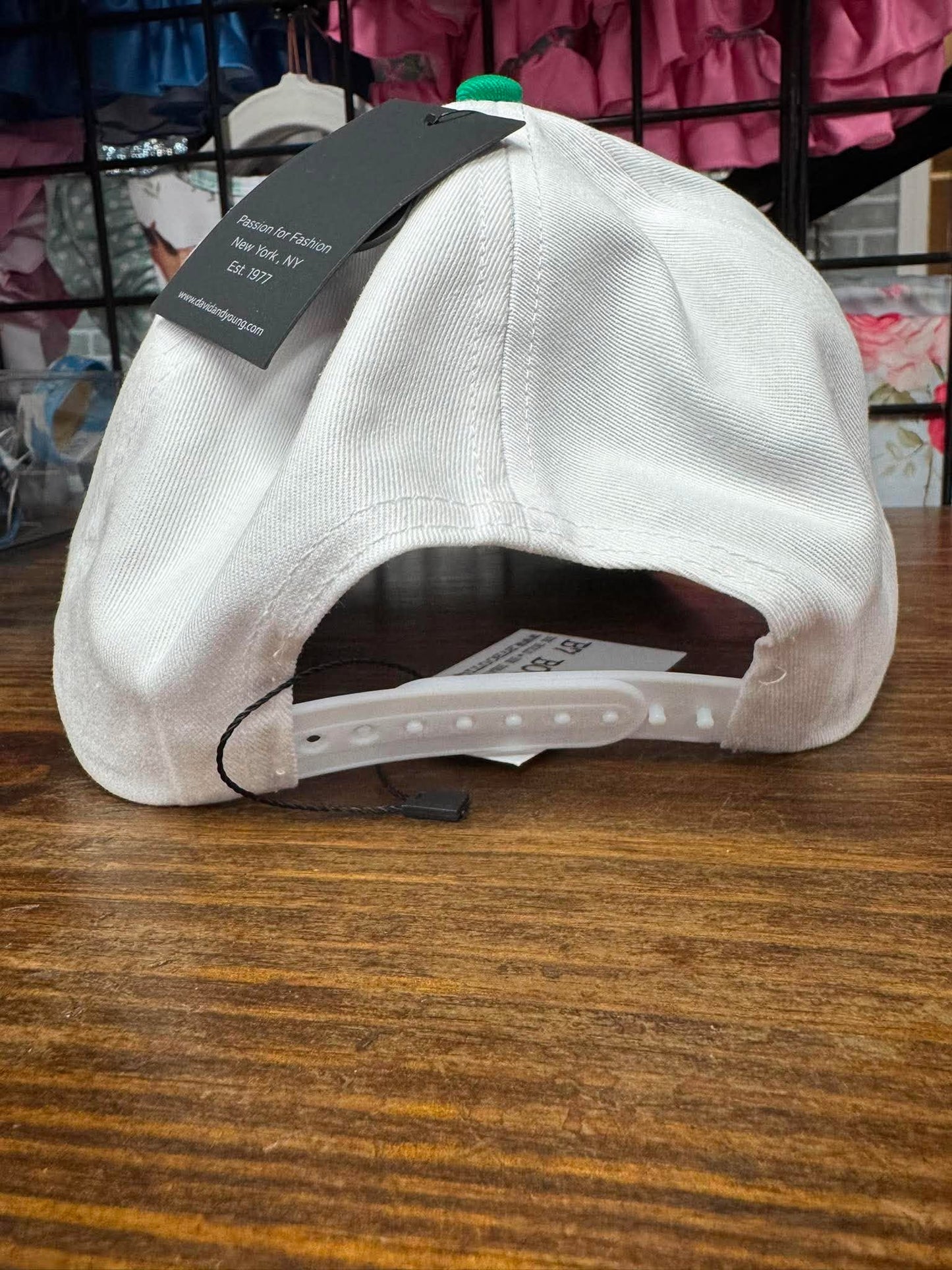 Mommin’ Embroidered Trucker Hat | Green & White Mom Boutique Cap