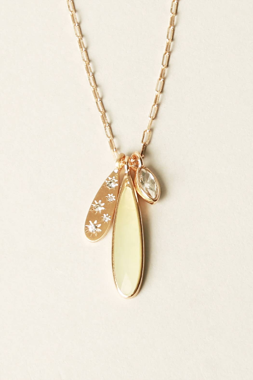 “Semi‑precious stone pendant necklace with burr setting”
“Natural gemstone burr-set pendant on fine chain”
“Minimalist burr-set stone necklace – B7 Boutique”