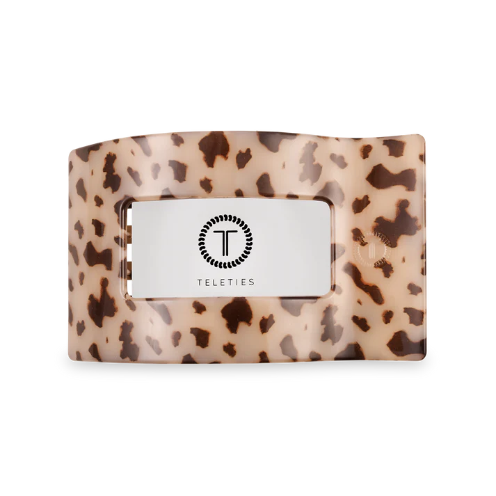“Medium TELETIES flat rectangle hair clip for thick hair”
“Flat-back no-snag hair clip in stylish neutral”
“Comfortable claw clip with strong grip by TELETIES”