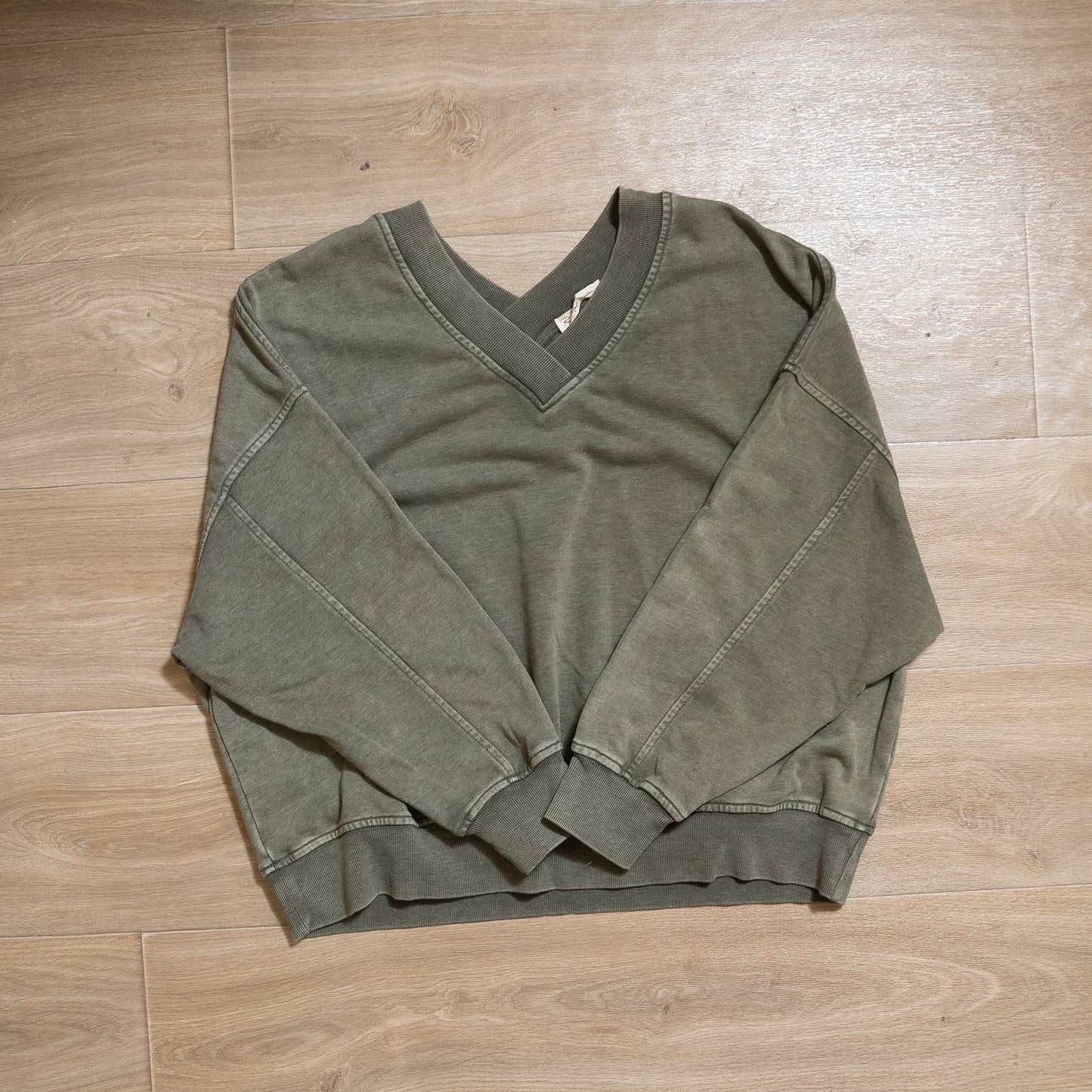 Plus Mineral-Washed French Terry V-Neck Pullover – Rae Mode