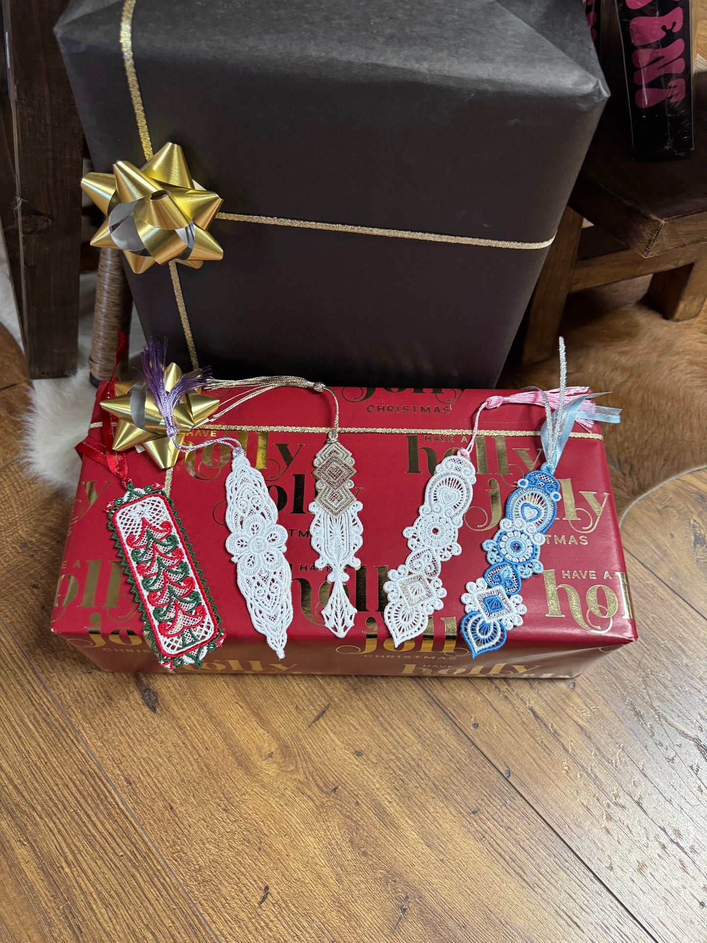 Freestanding Lace Ornaments — Multi-Use Holiday Magic