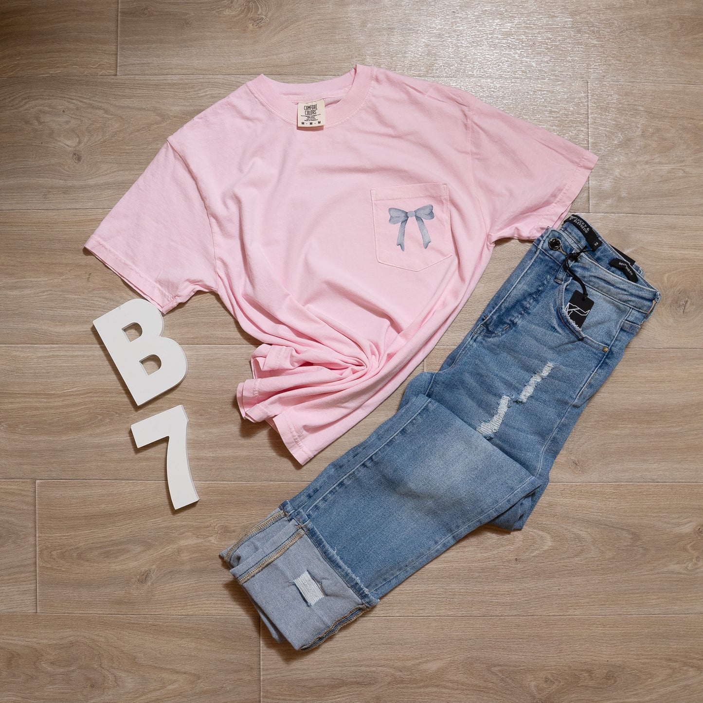 Pink Bow Pocket Tee β Cute Pastel Comfort Colors T-Shirt with Pocket Graphic