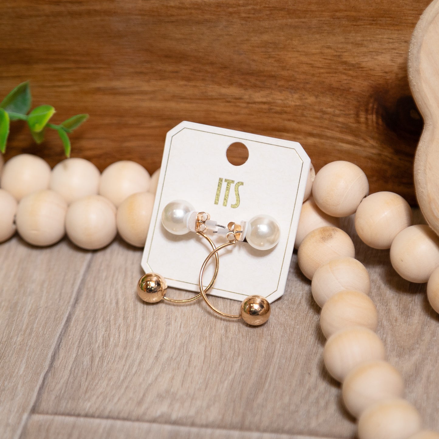 Polished & Poised Pearl Hoop Earrings | Classic Gold Pearl Jewelry