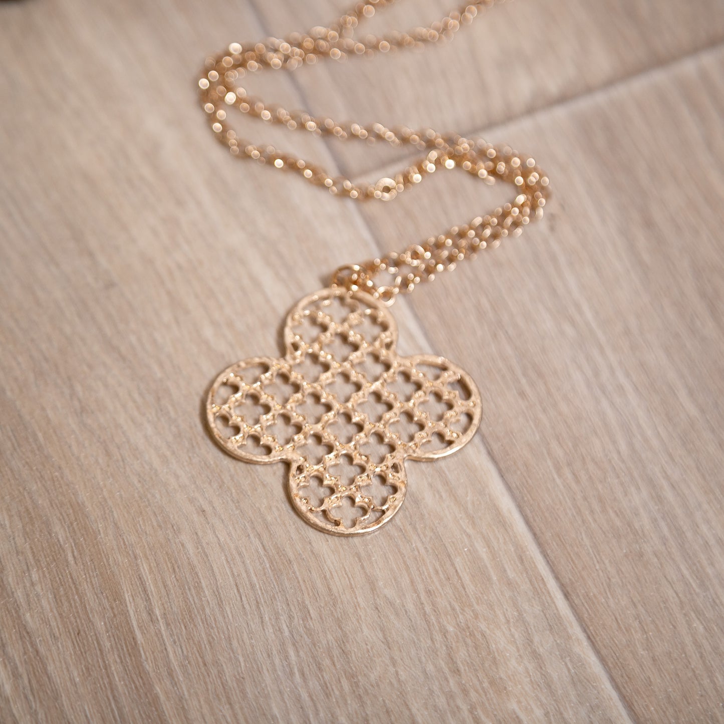 Golden Grace Clover Pendant Necklace | Dainty Gold Necklace