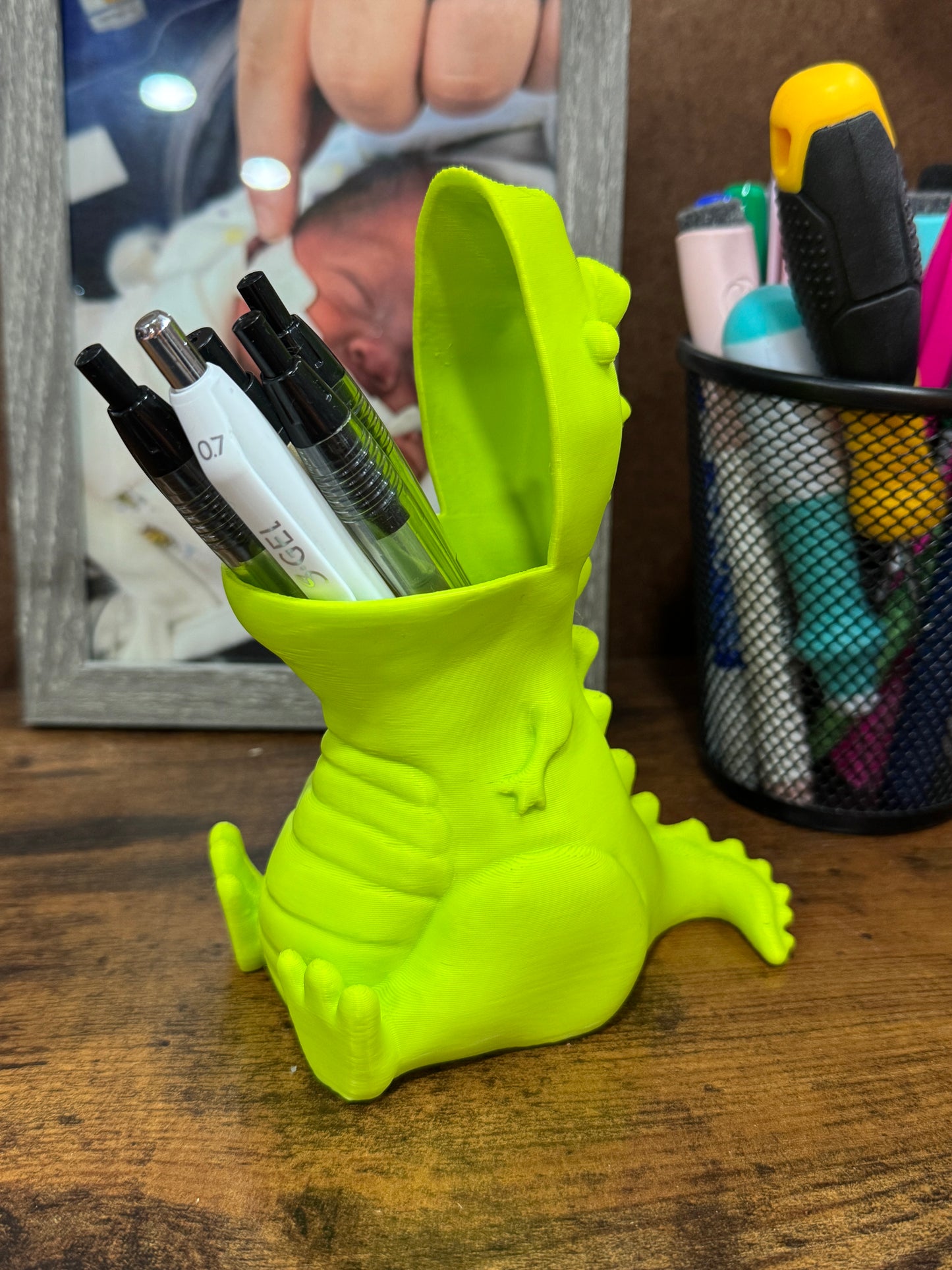 Roar-some T-Rex Pen Holder – Made by Jax at Briggs 3D Printing