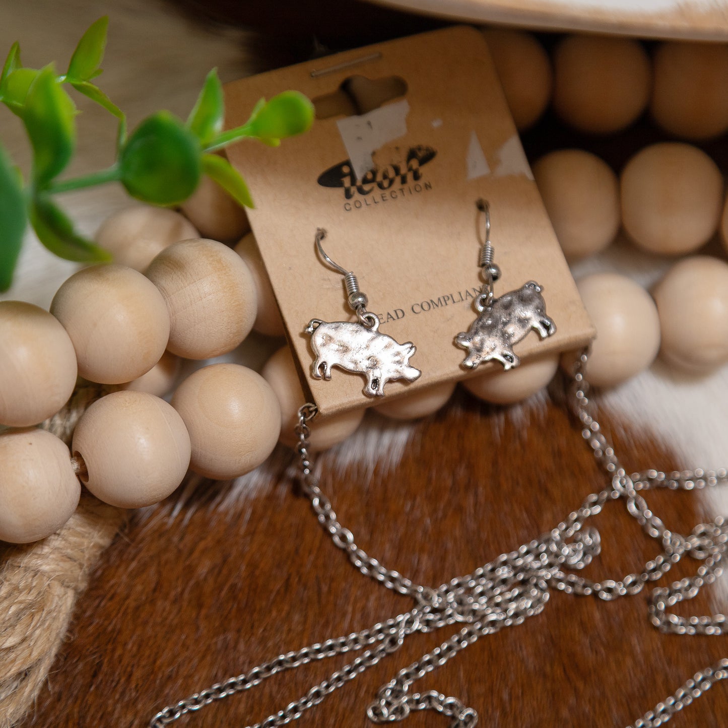 Pasture Perfect Pig Charm Necklace & Earring Set