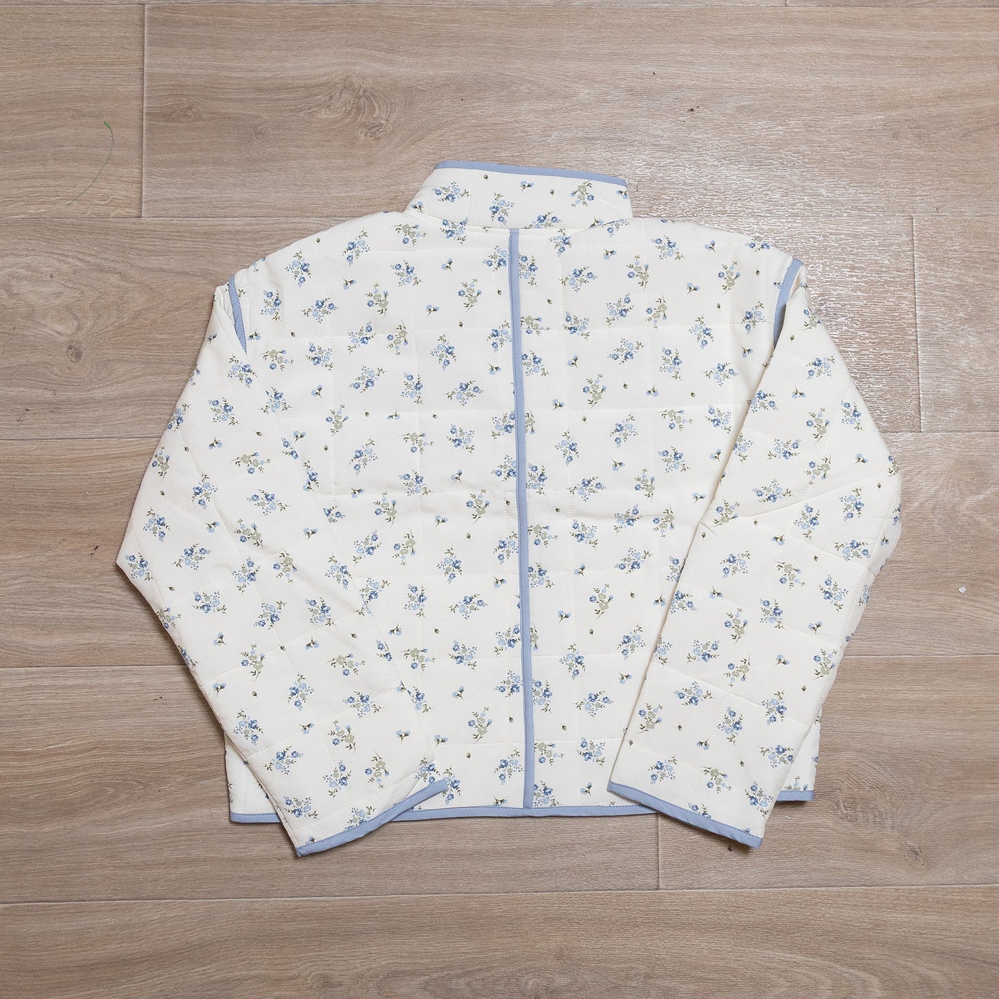 Blue Floral Quilted Puffer Jacket – Lightweight Button Down Floral Jacket