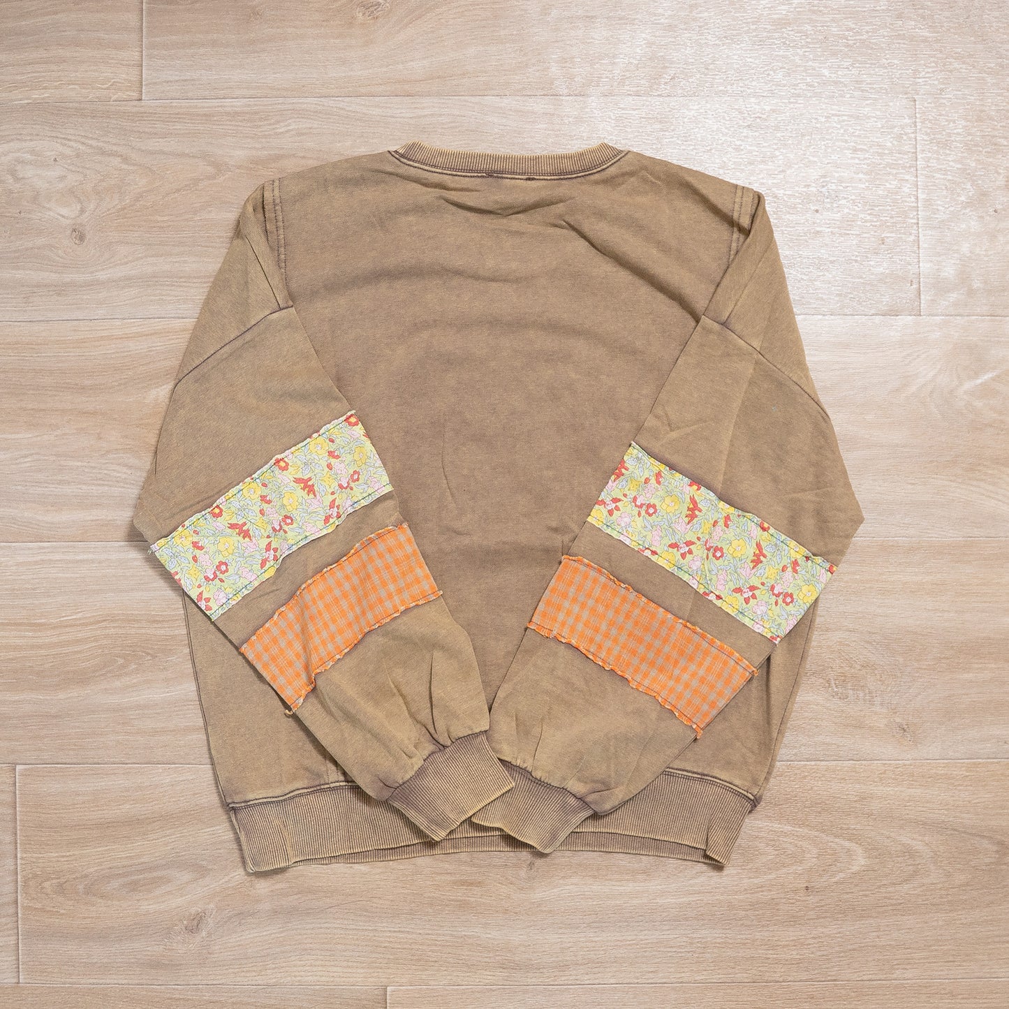 Heart Patch Washed Terry Pullover – Easel Oversized Cozy Sweatshirt