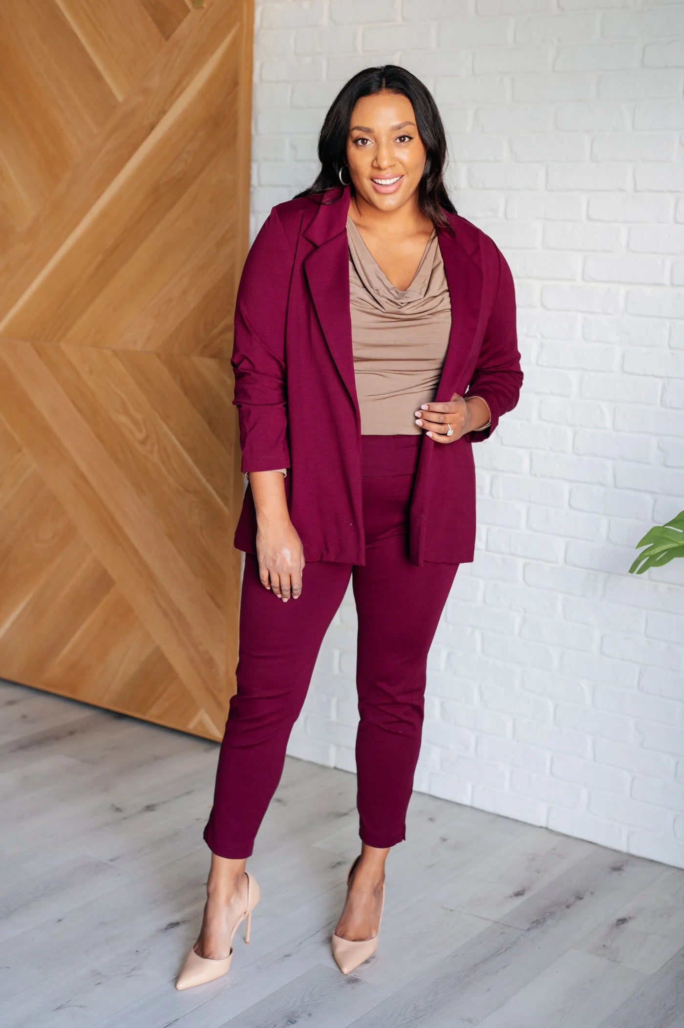 “Dear Scarlett Magic Ponte Blazer with ¾ ruched sleeves”
“Stretch blazer open front in soft double-knit”
“Tailored yet cozy blazer – Dear Scarlett Magic Blazer”