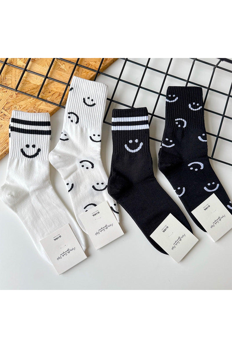 Smiley Face Crew Socks – Fun Graphic Smiley Face Knit Crew-Length Socks