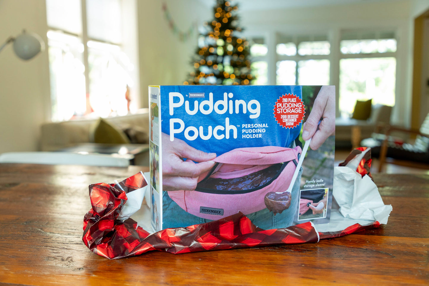 “Pudding Pouch prank gift box with pudding pouch fake product art”
“Empty prank-O box assembled, dimensions 11.25 x 9 x 3.25”
“Close-up of Pudding Pouch prank box packaging design”
