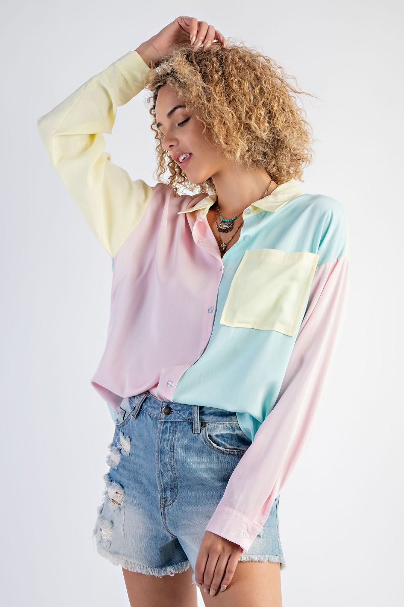 Easel color block button up shirt front view – relaxed woven blouse with bold panels
Easel color block button up shirt back view – drop shoulder blended colorblock top
Easel color block button up shirt styled outfit – casual chic button-down blouse
Easel color block button up shirt detail close‑up – chest pocket and fabric stitch texture
Easel color block button up shirt flat lay – mixed-blend colorblock relax-fit shirt