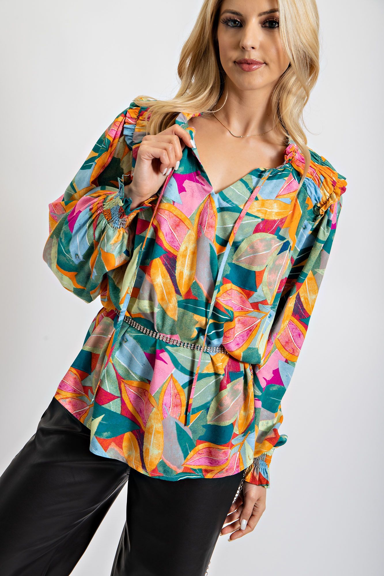 TROPICAL PRINTED CHALLIS TOP by EASEL