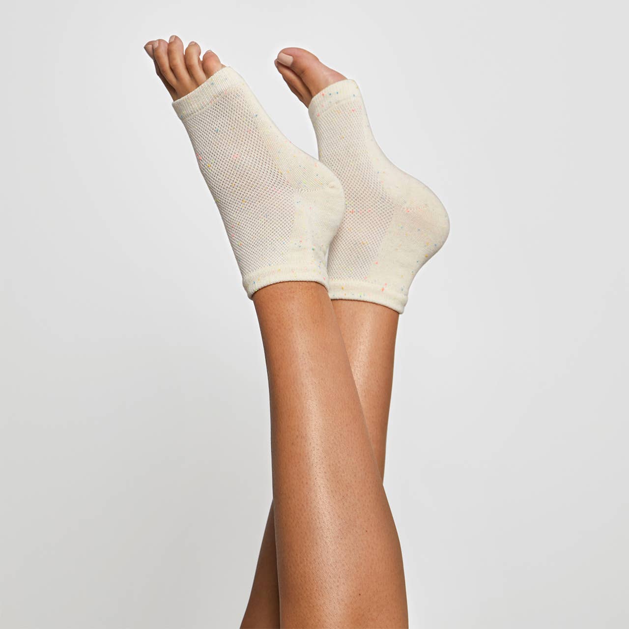 Moisturizing Heel Socks | Soft, Hydrated Heels Overnight by Kitsch