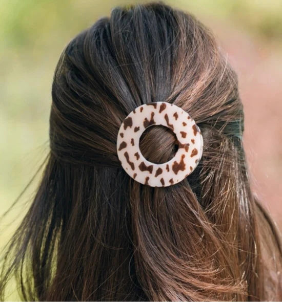Medium TELETIES Circle Flat Clip | Round Lay-Flat Hair Claw Clip