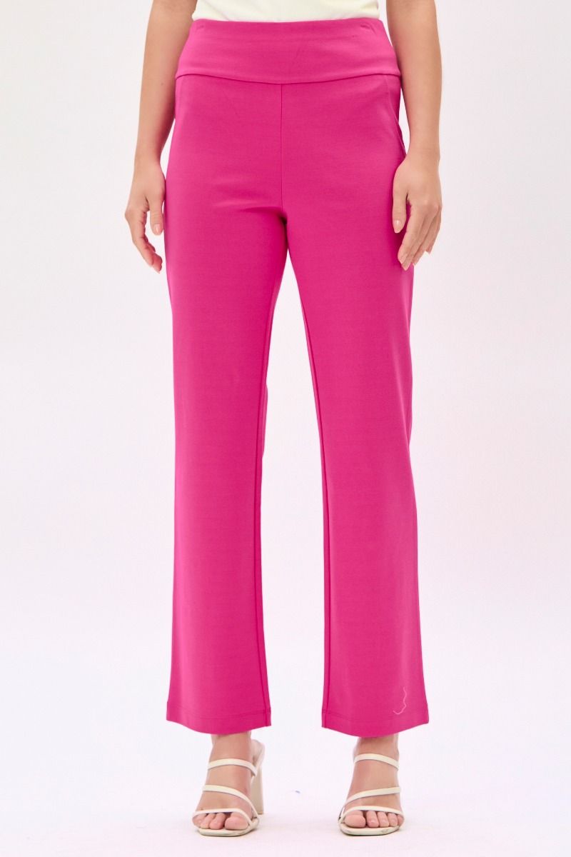 “Dear Scarlett Magic high-rise straight leg bottoms in soft ponte fabric”
“Tailored straight-leg pull-on pants by Dear Scarlett”
“High-rise stretchy pants with elegant fit – B7 Boutique”