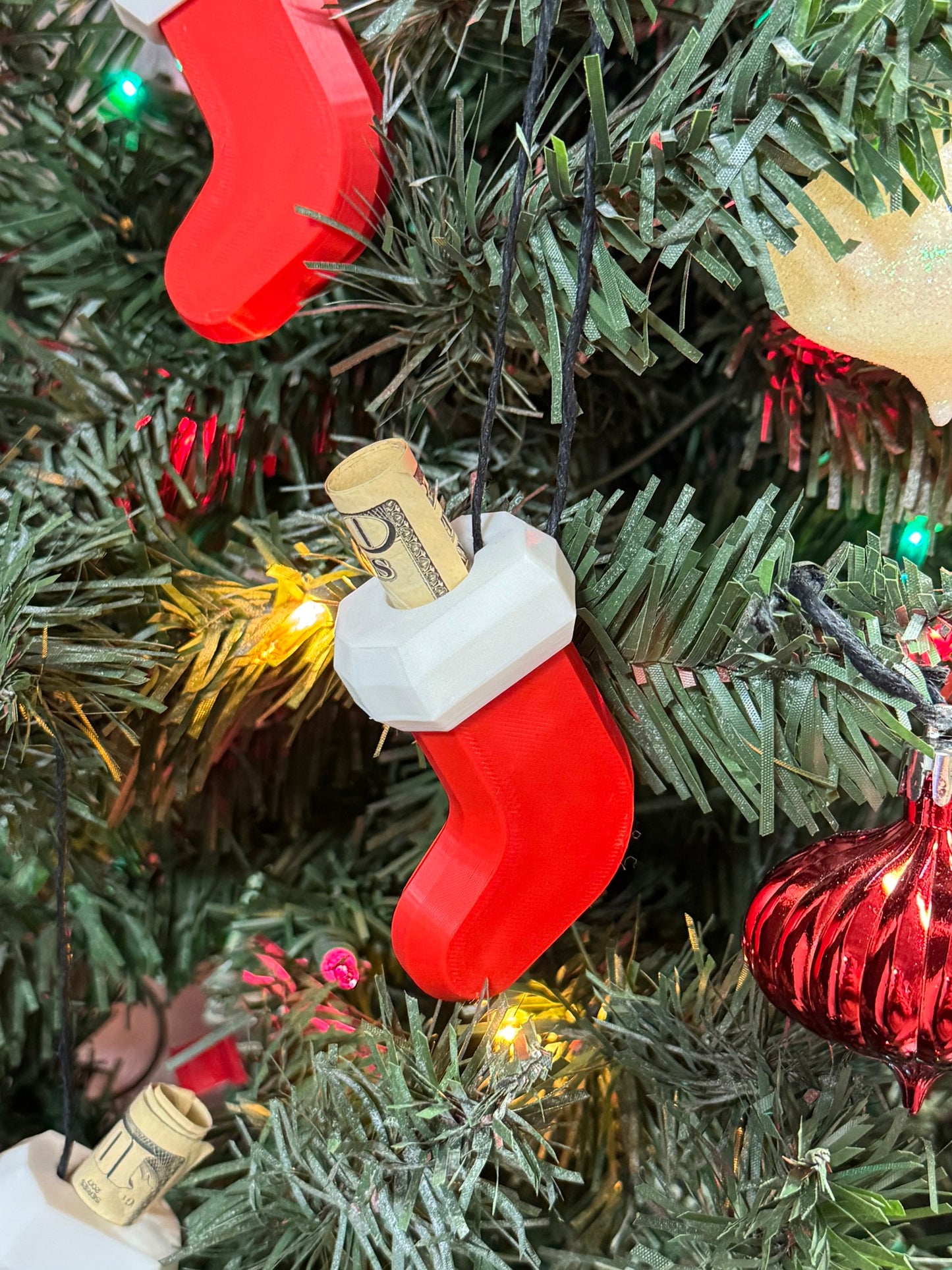 π Stocking Stuffer Sneak-Spot β 3D Printed Money Holder Ornament