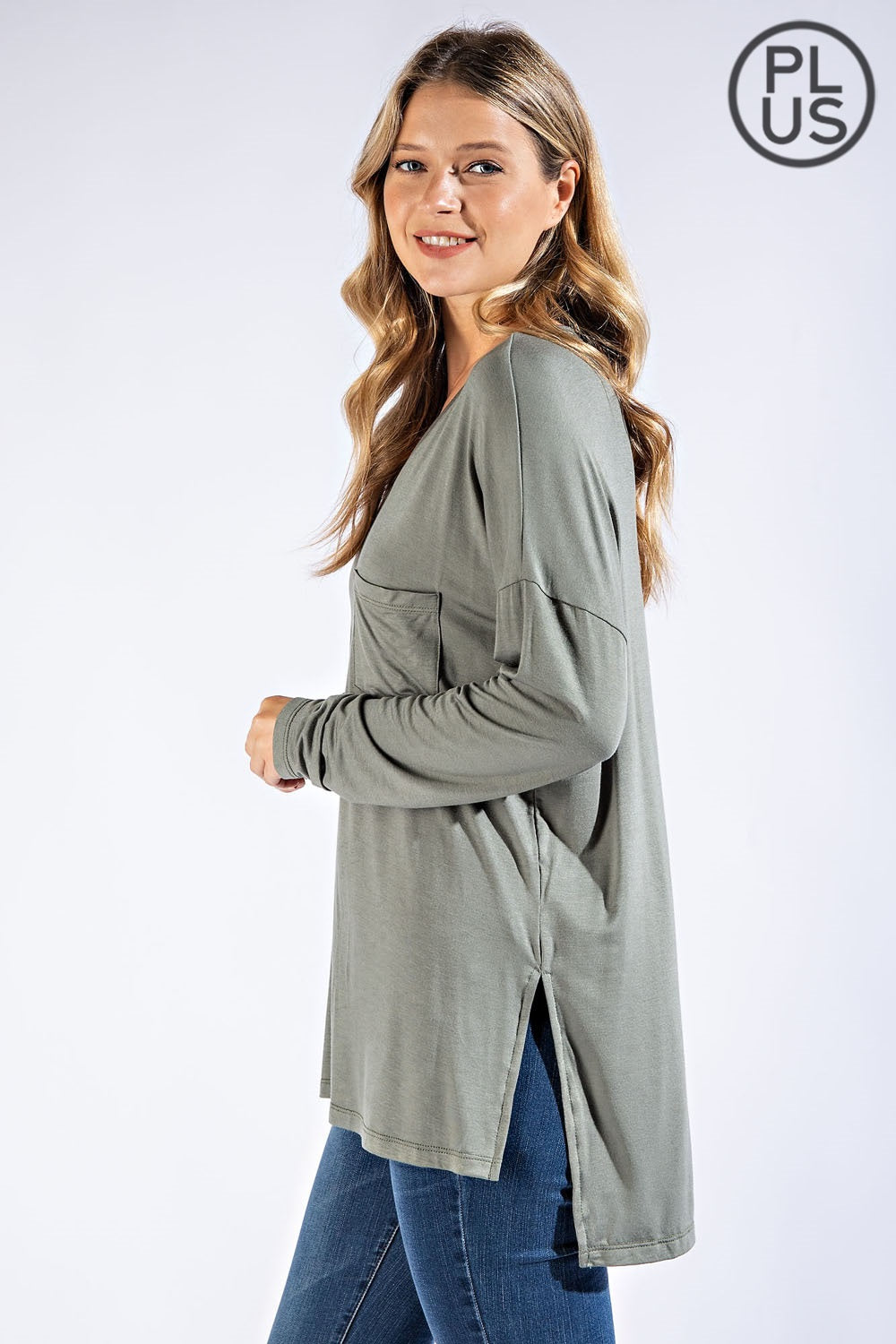 BASIC LONG SLEEVE TOP WITH POCKET by Rae Mode