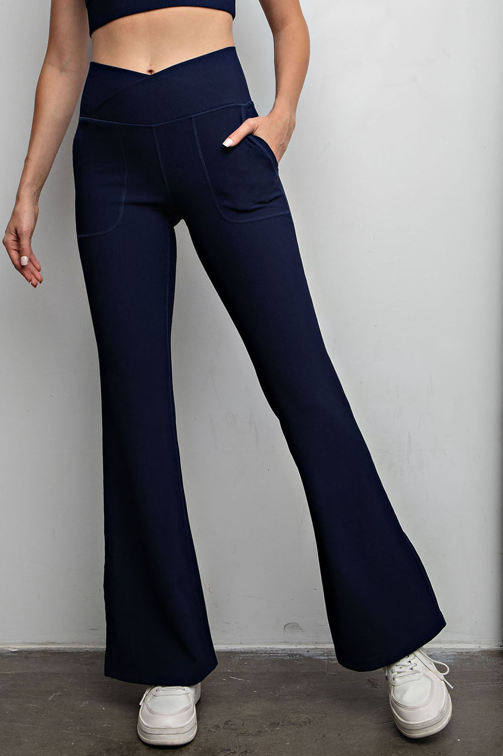 Rae Mode Rib Crossover Flare Leggings | V-Waist Pocket Flare Pants P6259