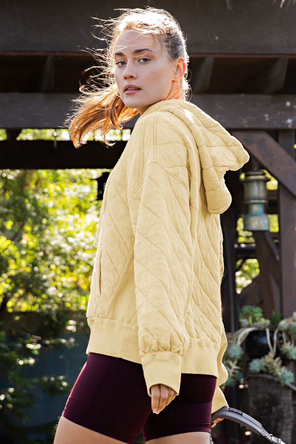 MINERAL WASHED QUILT QUARTER ZIP HOODIE