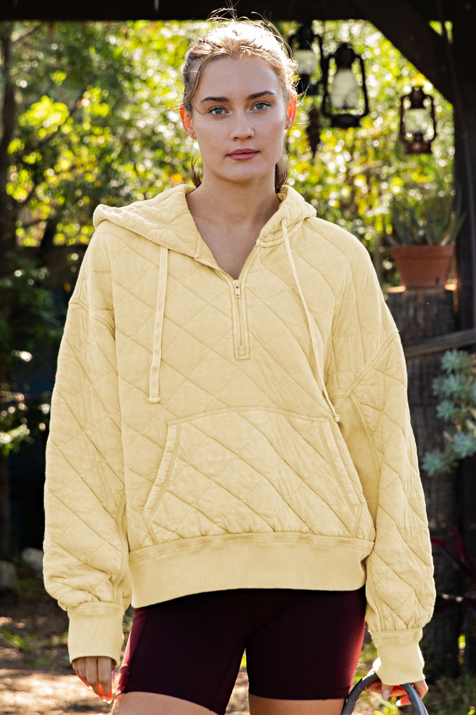 MINERAL WASHED QUILT QUARTER ZIP HOODIE