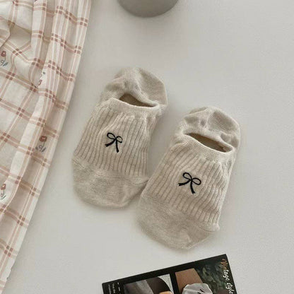 Ladies Cartoon Bow Knit Boat Socks – Cute, Comfy & Totally Bow-tiful! 🎀