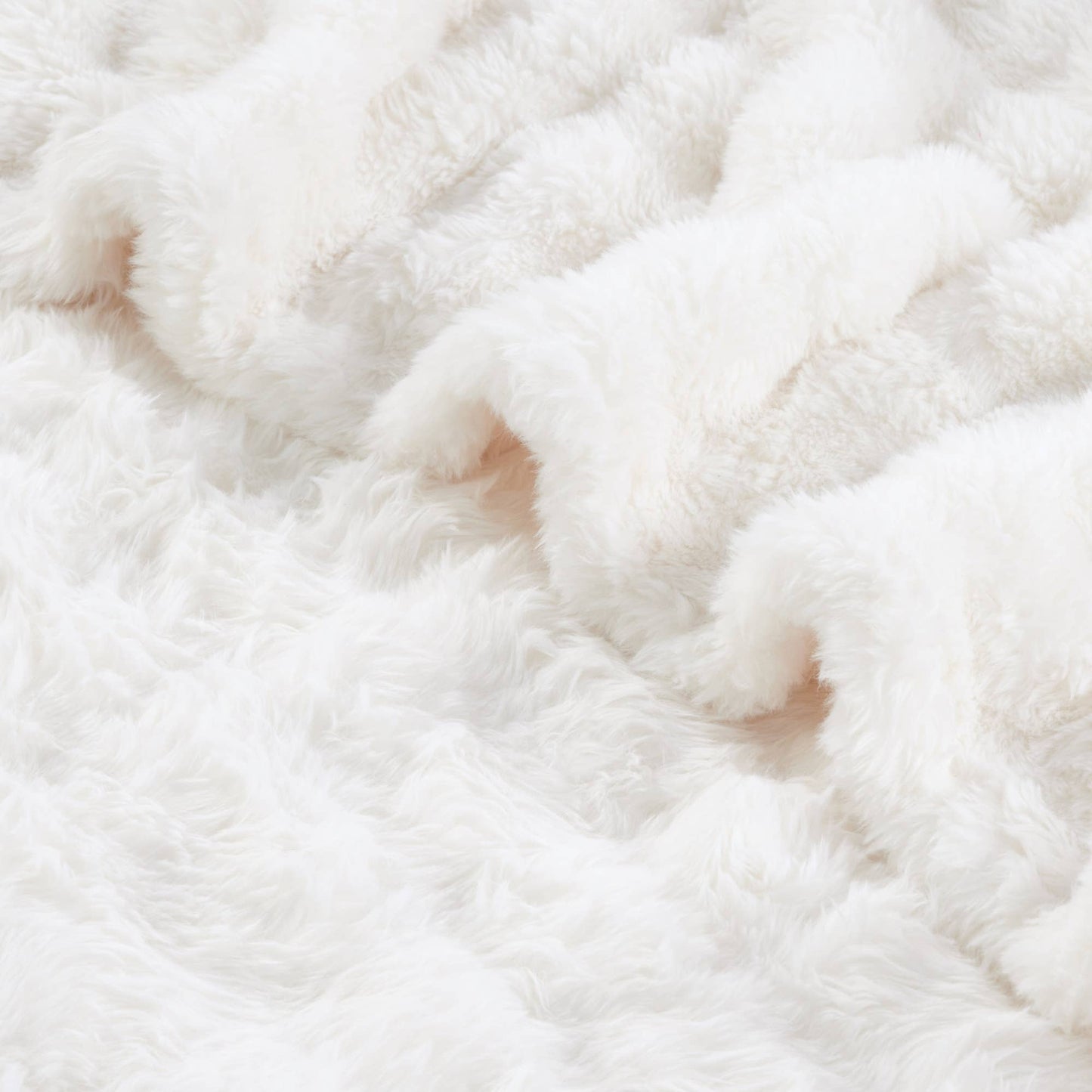 Features:

🤍 Ultra-soft faux fur for a luxe, cozy feel
🐻‍❄️ Plush texture that adds warmth and style
🛋️ Perfect for couches, beds, and cozy corners
✨ Boutique-style home décor piece
❄️ Ideal for chilly nights and year-round snuggling
🎁 Makes a perfect gift (if you can part with it 😉)

Size:

50" x 70"

Materials:

Faux fur plush fabric