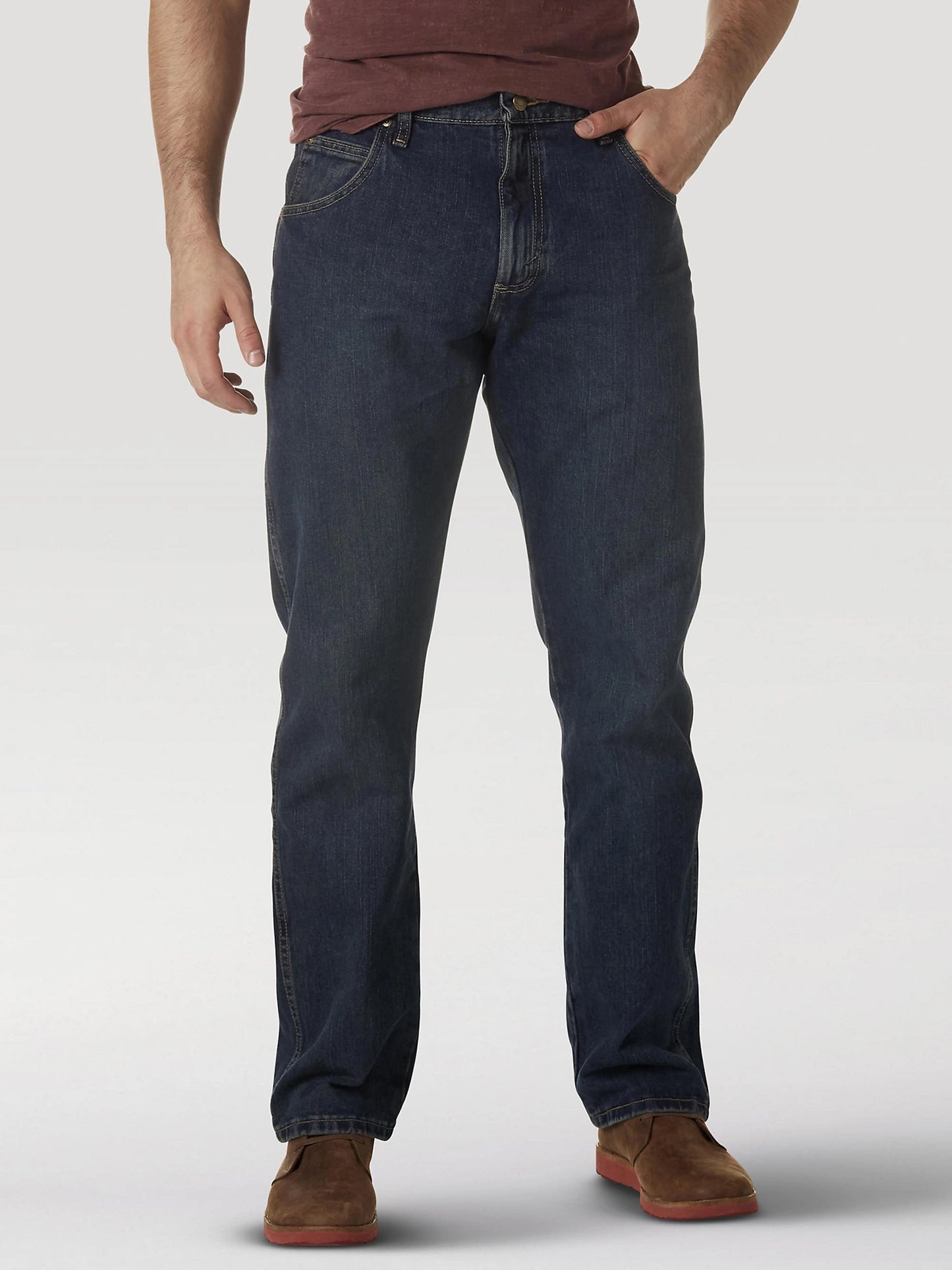 WRANGLER RUGGED WEAR® RELAXED FIT MID RISE JEAN