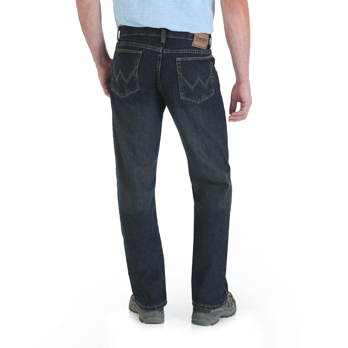 WRANGLER RUGGED WEAR® RELAXED FIT MID RISE JEAN