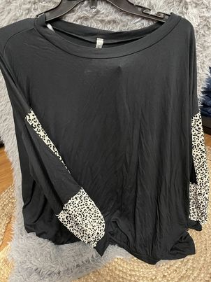 Flowy Black 'n' Cheetah Long Sleeve Blouse