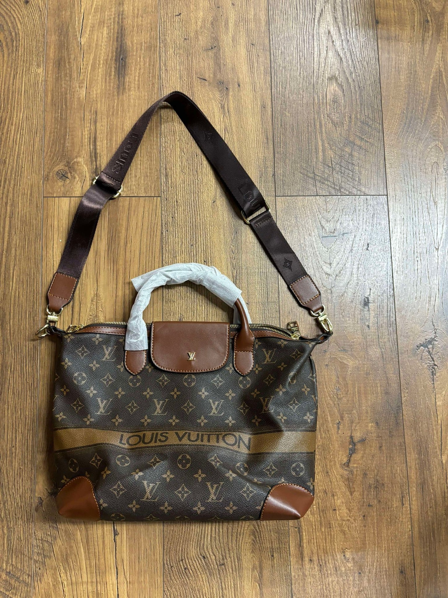 LV Medium Purse