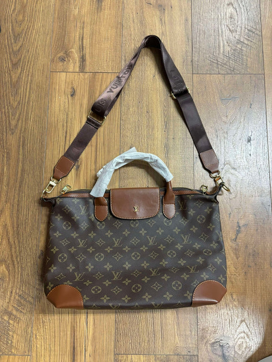 LV Basic Purse