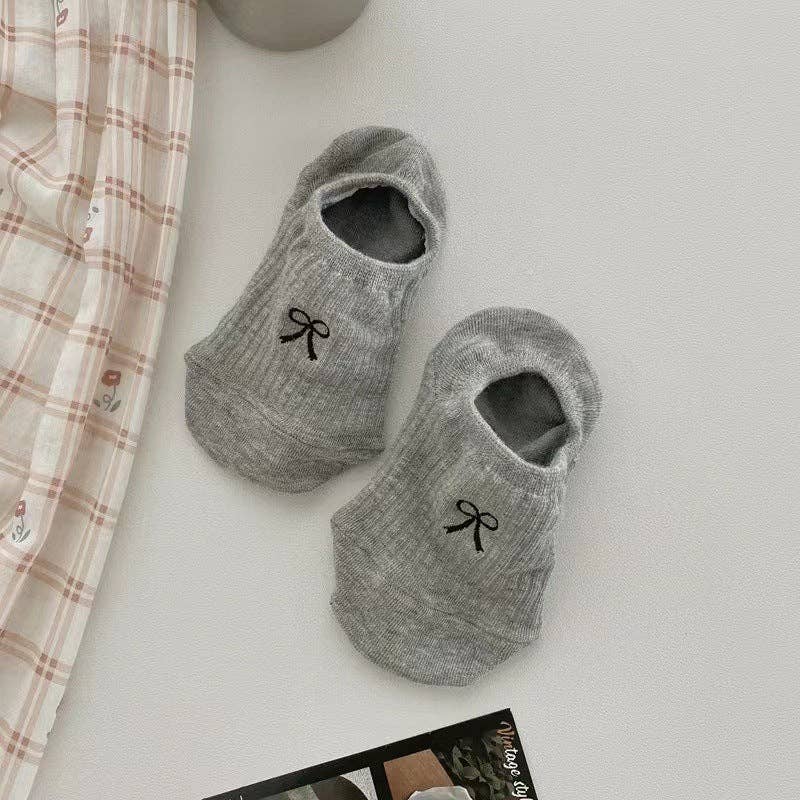 Ladies Cartoon Bow Knit Boat Socks – Cute, Comfy & Totally Bow-tiful! 🎀