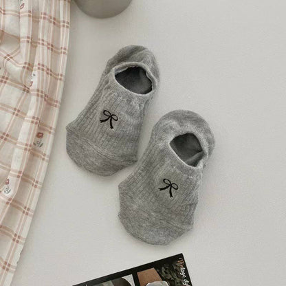 Ladies Cartoon Bow Knit Boat Socks – Cute, Comfy & Totally Bow-tiful! 🎀