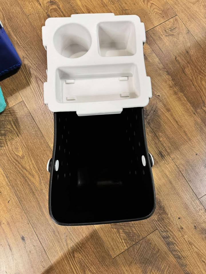 “Top o’ the Bogg To Ya topper tray in mushroom color sitting atop Original Bogg Bag”

“Tray view with built-in cup holders and tray within a tray design”

“Close-up of topper tray edges and EVA material texture”