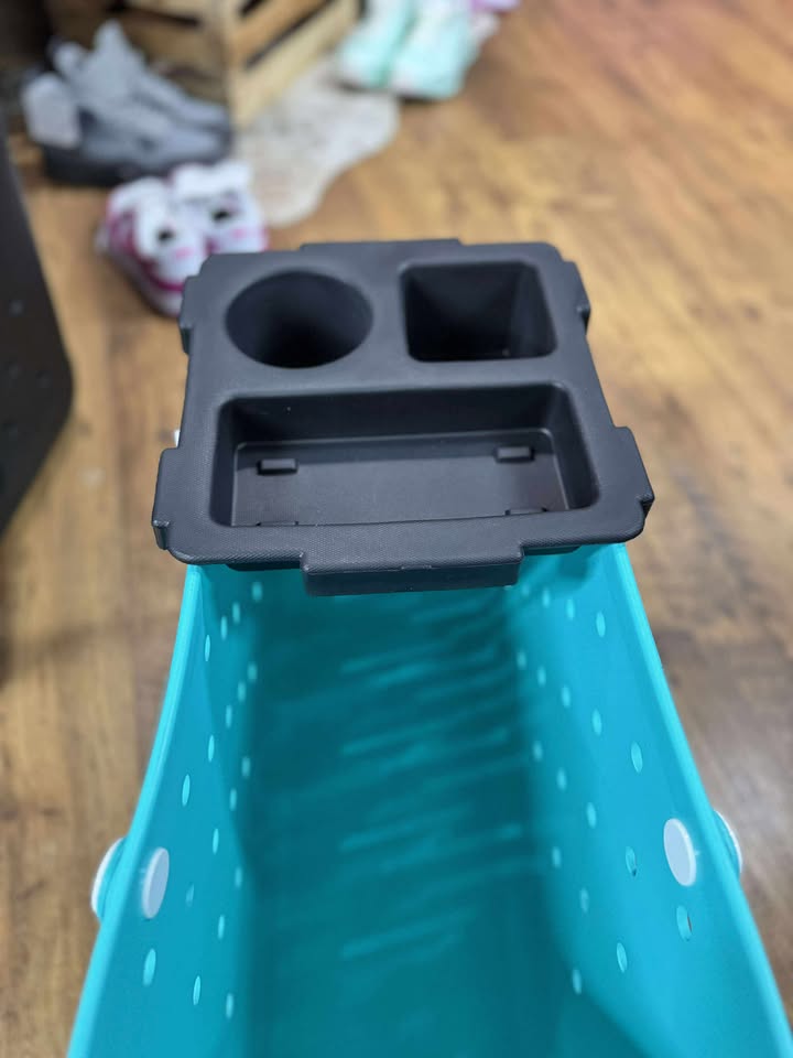 “Top o’ the Bogg To Ya topper tray in mushroom color sitting atop Original Bogg Bag”

“Tray view with built-in cup holders and tray within a tray design”

“Close-up of topper tray edges and EVA material texture”