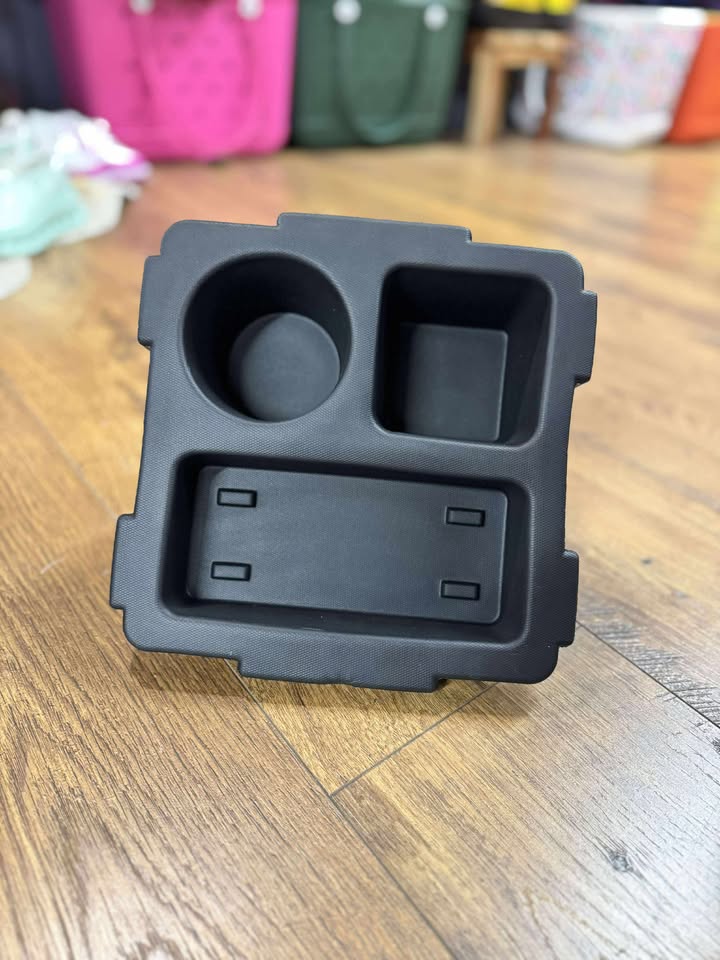 “Top o’ the Bogg To Ya topper tray in mushroom color sitting atop Original Bogg Bag”

“Tray view with built-in cup holders and tray within a tray design”

“Close-up of topper tray edges and EVA material texture”