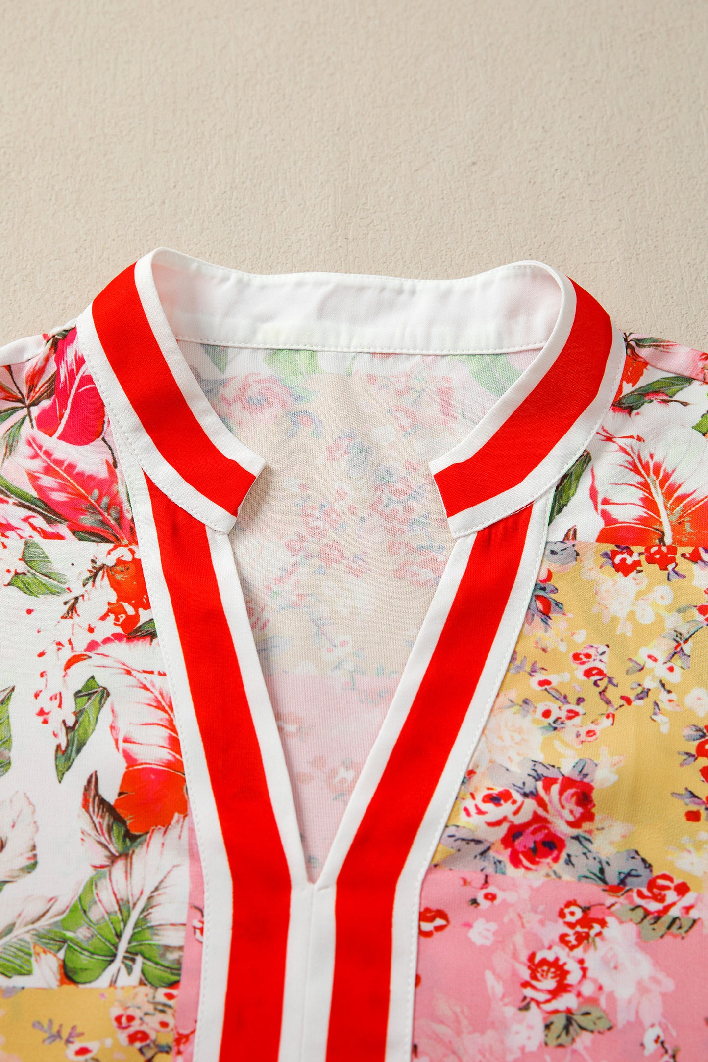 Pink Floral Contrast Trim V-Neck Blouse | Puff Sleeve Boutique Top