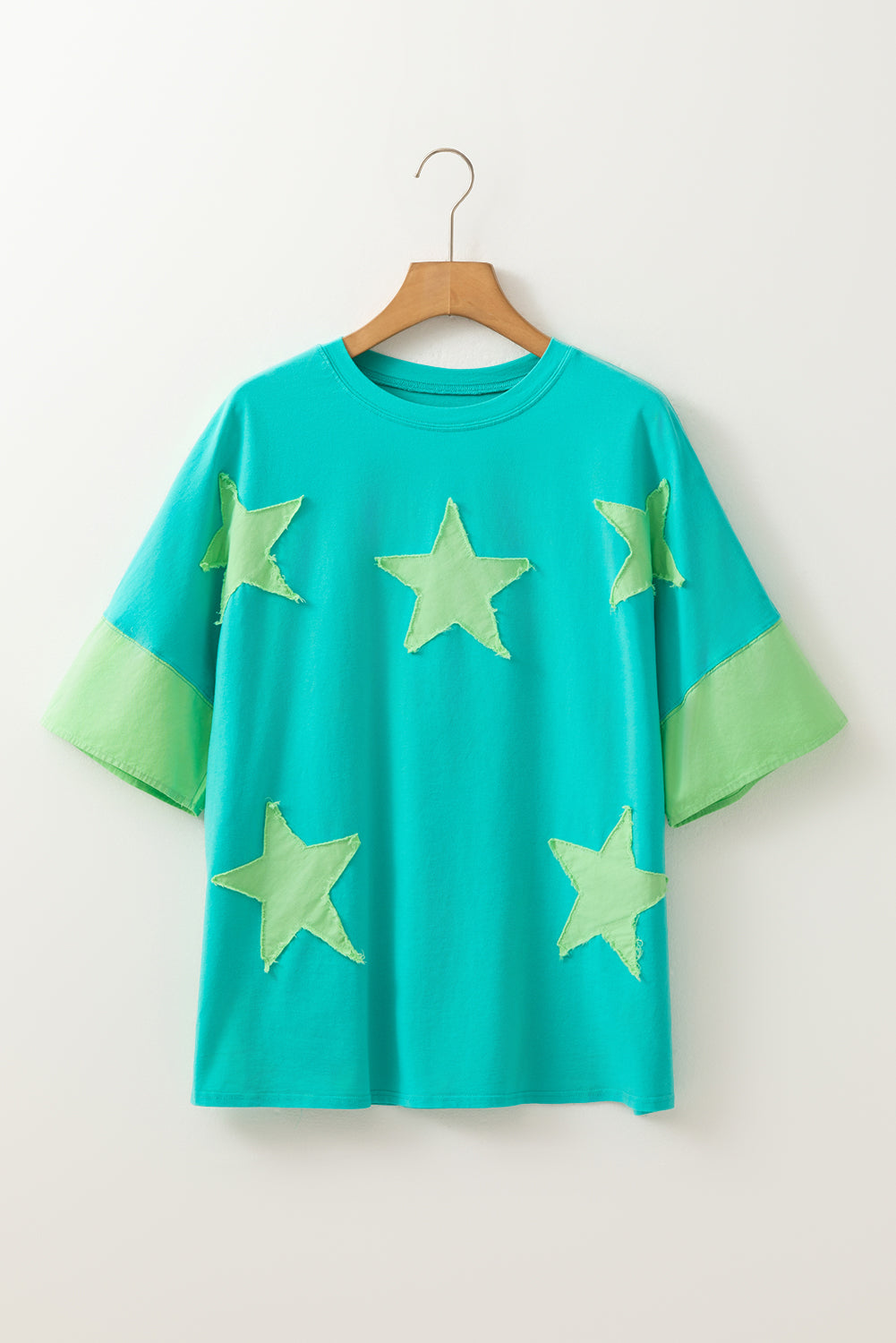 Frayed Star Patch Oversize Tee – Casual & Cool Graphic Top
