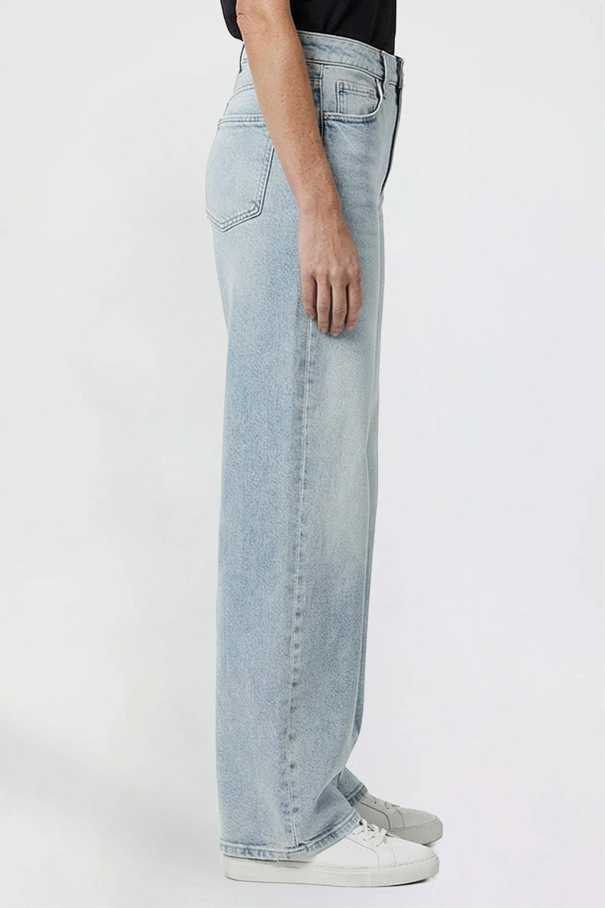 Kayla High Rise Wide Leg Jeans | YMI Premium Stretch Light Wash Denim