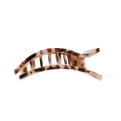 “Medium TELETIES flat rectangle hair clip for thick hair”

“Flat-back no-snag hair clip in stylish neutral”

“Comfortable claw clip with strong grip by TELETIES”